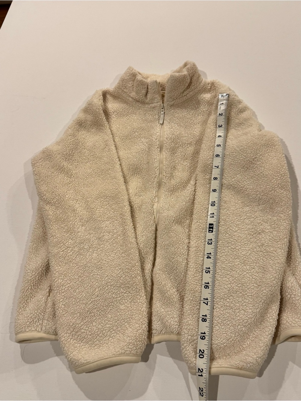 Uniqlo Kids Fluffy Yarn Fleece Full Zip Jacket Size 13 Cream Sherpa Stand Collar
